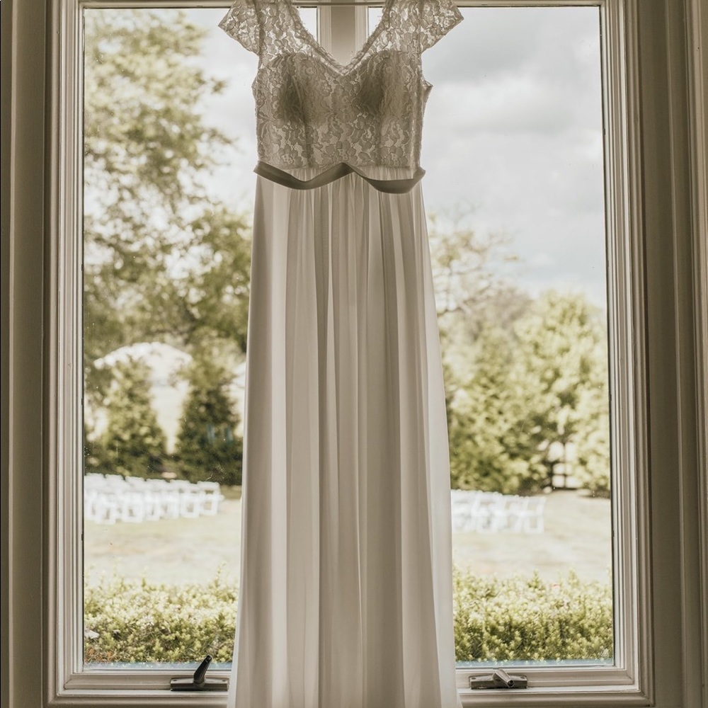 Wedding dress